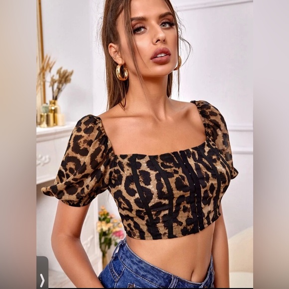 Allover Print Square Neck Brown Puff Sleeve Blouse - Picture 5 of 5